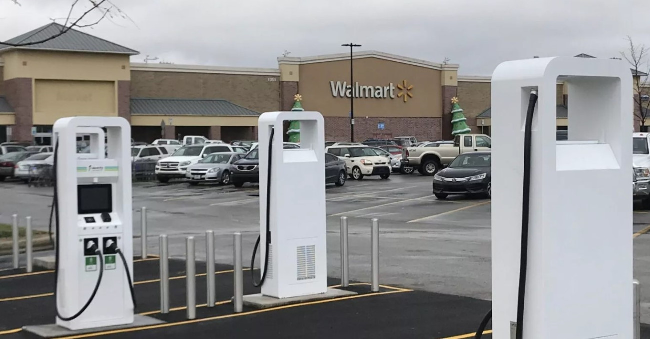 Walmart ลุยติดตั้งสถานีชาร์จเร็วรถไฟฟ้า EV ทั่วสหรัฐอเมริกาภายในปี 2030