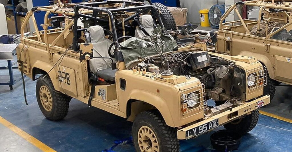กองทัพอังกฤษเตรียมเปลี่ยนขุมกำลังเก่า Land Rover เป็นรถไฟฟ้า