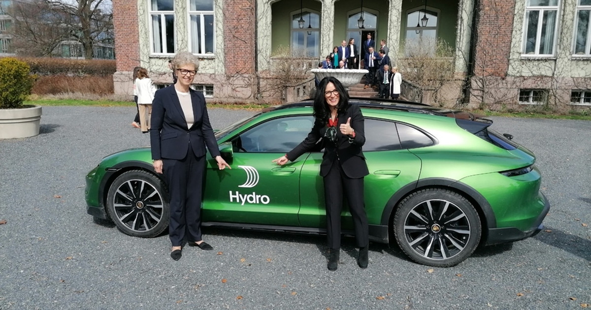 ปอร์เช่ และ Hydro ผนึกกำลังร่วมกันเพื่อลดสารประกอบคาร์บอนจากขั้นตอนการผลิตรถสปอร์ต