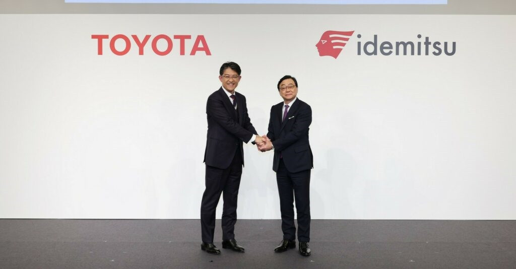 Toyota ร่วมมือกับยักษ์ใหญ่ด้านปิโตรเลียม Idemitsu เพื่อการพัฒนาแบตเตอรี่โซลิดสเตตสำหรับรถไฟฟ้า EV