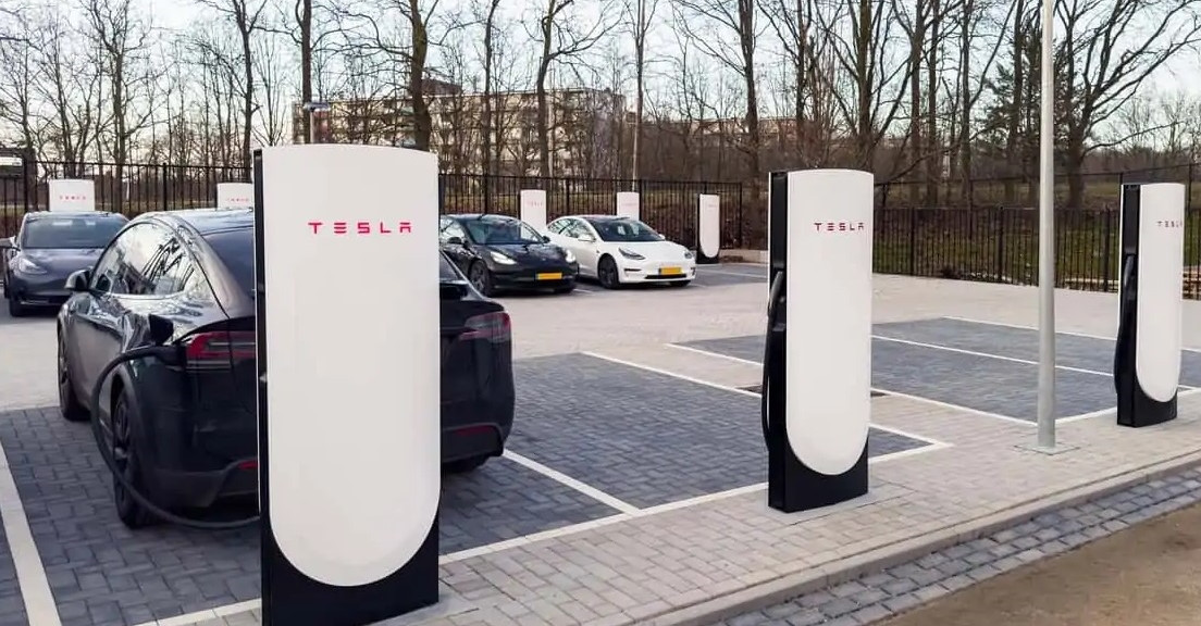 Tesla เร่งขยายจุดชาร์จ V4 Supercharger ใหม่ 
