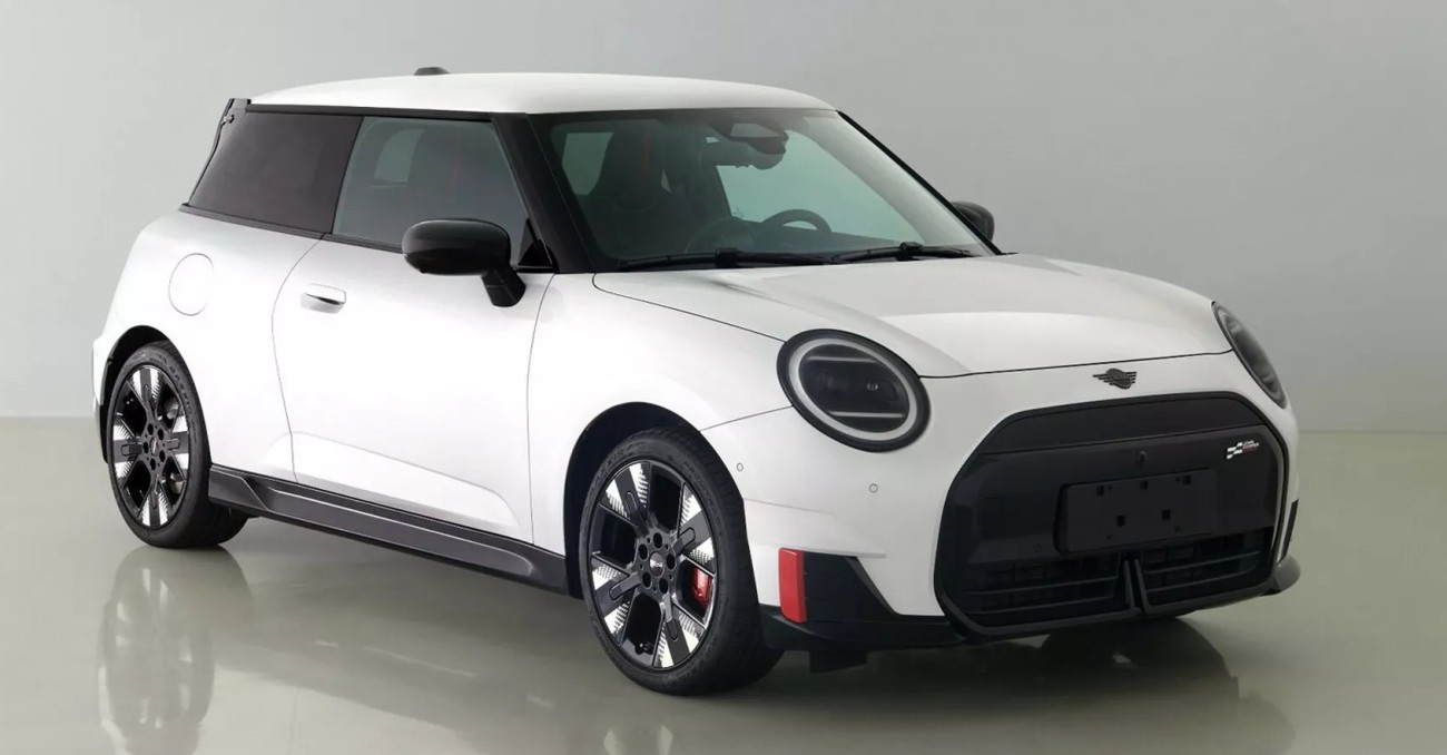 เผยโฉม Mini JCW E ปี 2025 จากจีน