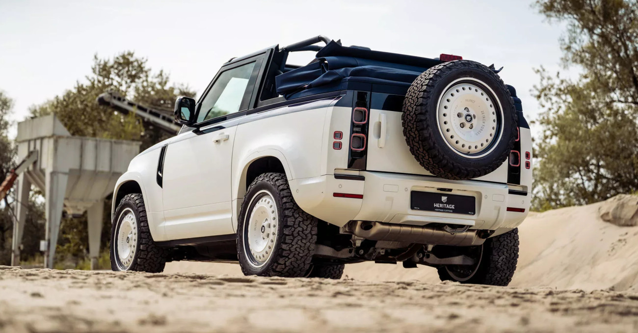 Land Rover Defender รุ่นพิเศษตั้วสั้นหลังคาเปิดได้ โดย Heritage Customs