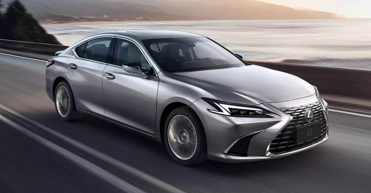 เปิดตัวรถใหม่ Lexus ES ปี 2026 เด่นด้วยจอแสดงผลขนาดใหญ่ขึ้น สเปคจีน