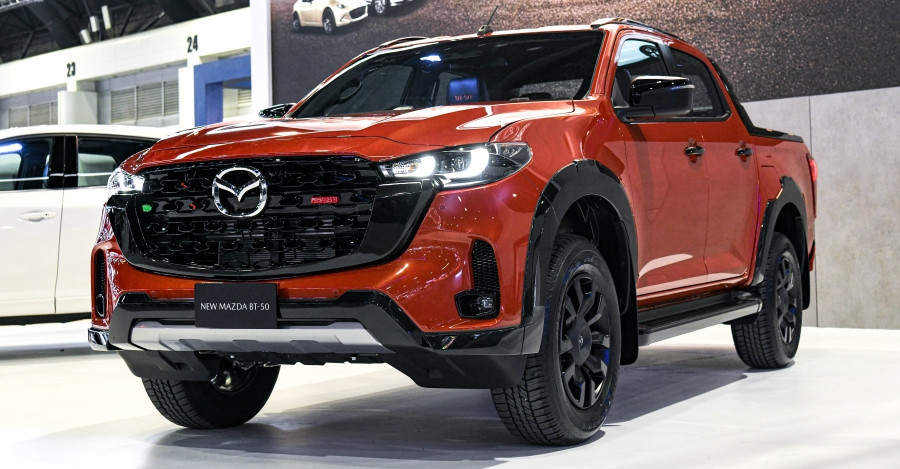 Mazda เปิดตัวรถกระบะใหม่ NEW MAZDA BT-50 ที่แรกของโลก ดีไซน์แกร่งดุดันสไตล์ญี่ปุ่น เครื่องยนต์ใหม่ เกียร์ใหม่ อวดโฉมที่งาน Motor Expo 2024