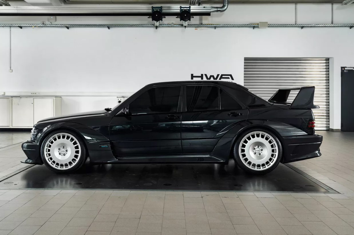 Mercedes-Benz 190E 2.5-16 Evo II