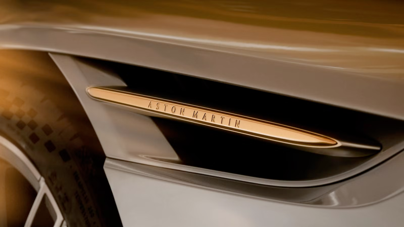 Aston Martin DB12 Goldfinger Edition 