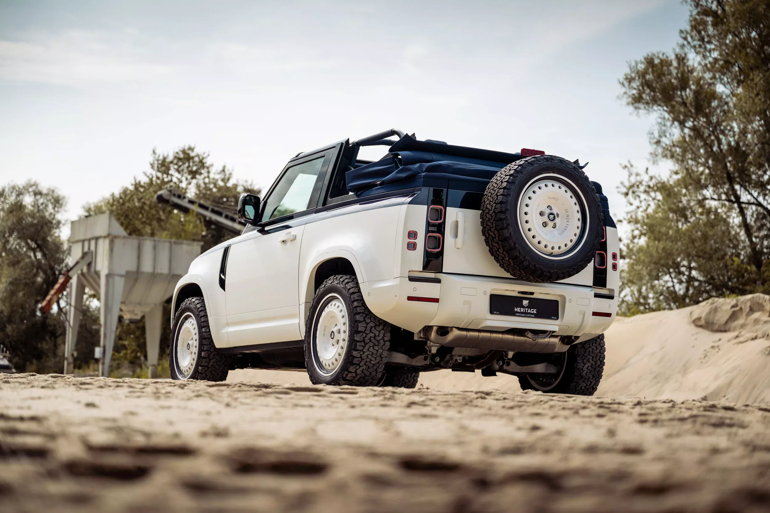 Land Rover Defender