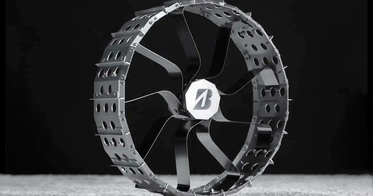Bridgestone เปิดตัวยางล้อโลหะรุ่นใหม่สำหรับรถโรเวอร์บนดวงจันทร์ พร้อมจัดแสดงในงาน Space Symposium 2025