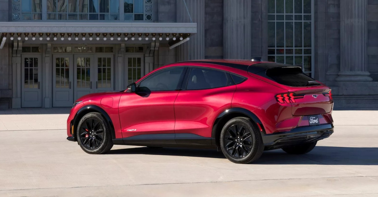 อยากได้ Ford ราคาถูก ต้องรีบซื้อ! เพราะอีกไม่นานอาจแพงขึ้น