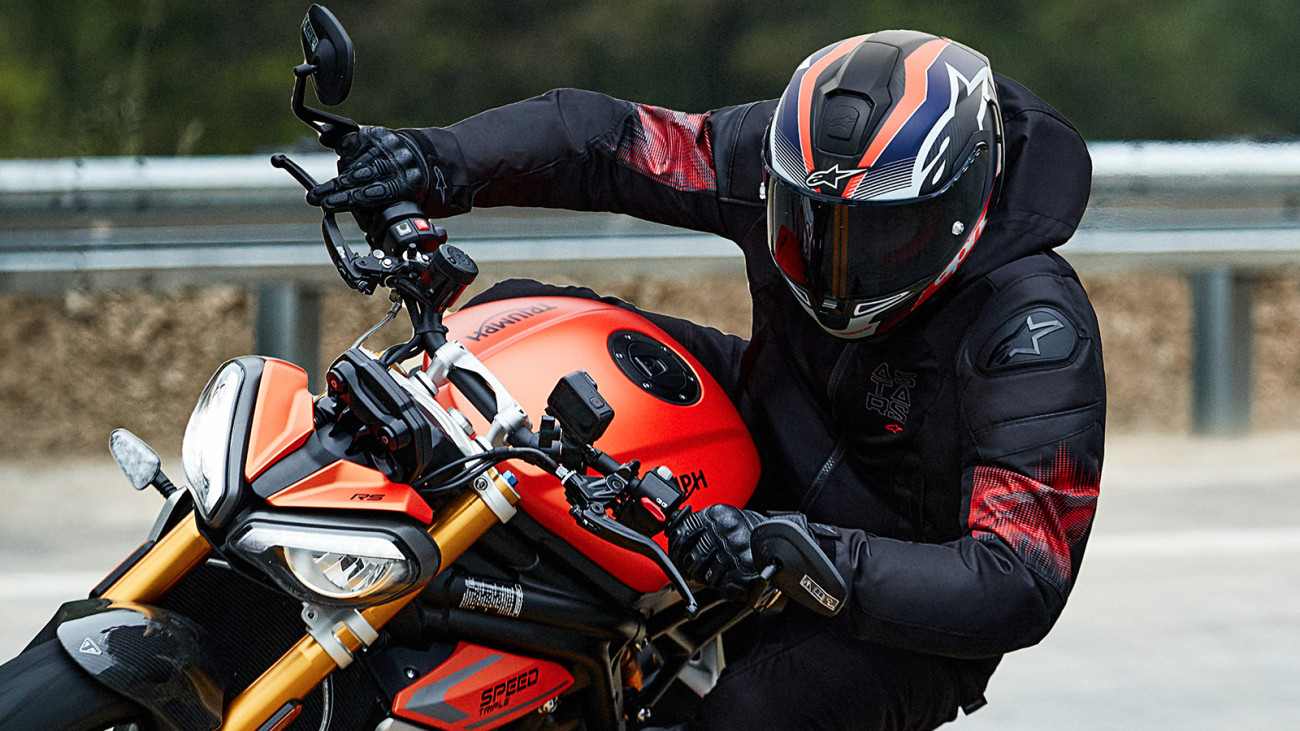 ครั้งแรกในเอเชีย! Alpinestars เปิดตัวหมวกกันน็อคทางเรียบ Supertech R10 อย่างเป็นทางการในประเทศไทย ด้วยเทคโนโลยีที่ดีที่สุดจากสนามแข่ง MotoGP
