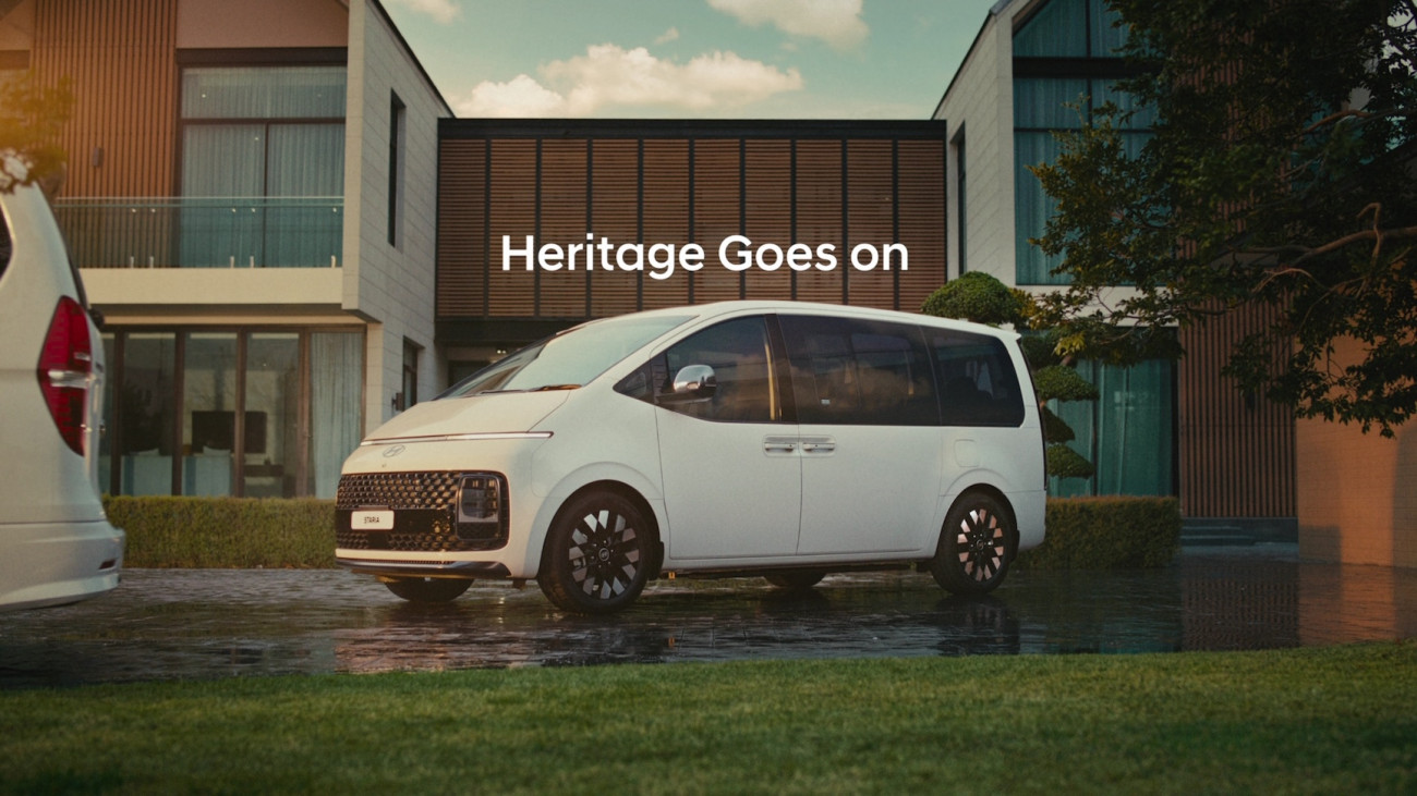 Hyundai Staria มาตรฐานใหม่แห่งวงการ MPV ไทย กับโฆษณา “Heritage Goes On” ถ่ายทอดสายใยรักจากรุ่นสู่รุ่น ผ่านยนตรกรรมที่โอบกอดทุกเจเนอเรชัน