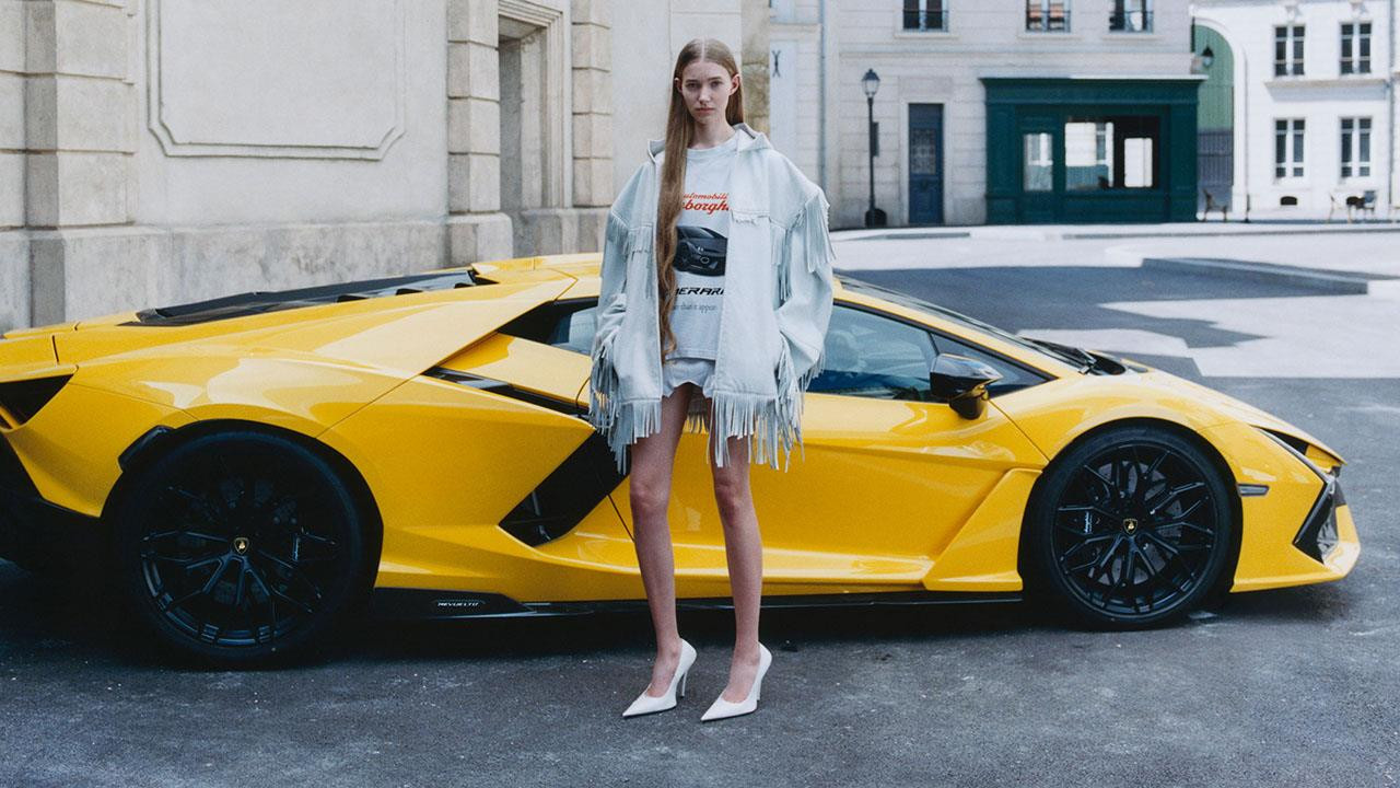 Balenciaga x Lamborghini แฟชั่นอาวองต์การ์ดจับมือซูเปอร์คาร์ระดับตำนาน ปลุกจิตวิญญาณแห่งความเร็วในโลกแฟชันสุดไฮเอนด์