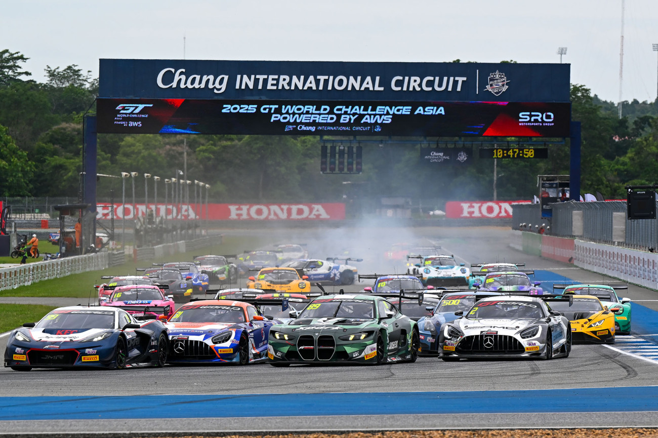 “GT World Challenge Asia” สนามประเทศไทยดวลโหด “เจ้าชายมาเลเซีย” ผงาดคว้าชัยส่งท้ายอย่างยิ่งใหญ่