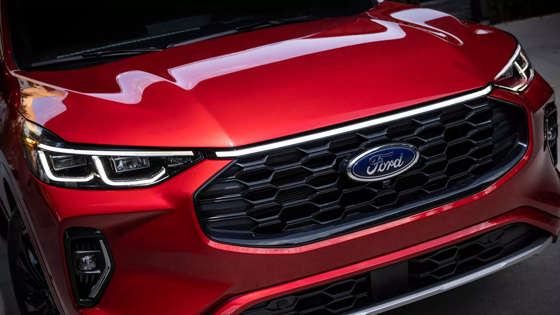Ford เตือนเจ้าของรถบางรุ่น “หยุดขับทันที” หากได้ยินเสียงผิดปกติหรือเห็นควัน
