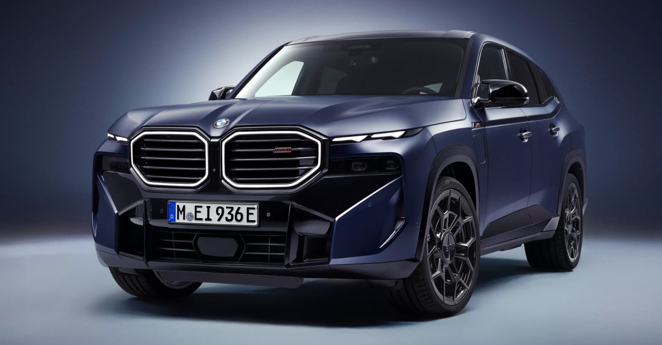 BMW XM ปี 2026 ตัดรุ่น Base ทิ้ง เน้นแรงเต็มพิกัด 738 แรงม้า