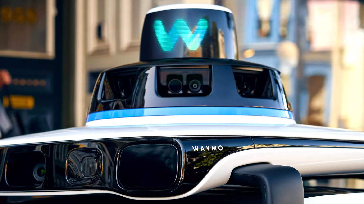 Waymo เริ่มเทสต์รถไร้คนขับในนิวยอร์ก แต่ยังมีคนขับเฝ้าดูใกล้ชิด