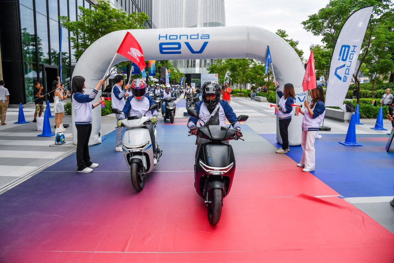 ไทยฮอนด้า ขับเคลื่อนอนาคตรถจักรยานยนต์ไฟฟ้า พร้อมนำ New Honda CUV e: สานต่อพันธกิจคาร์บอนต่ำภายในปี 2050