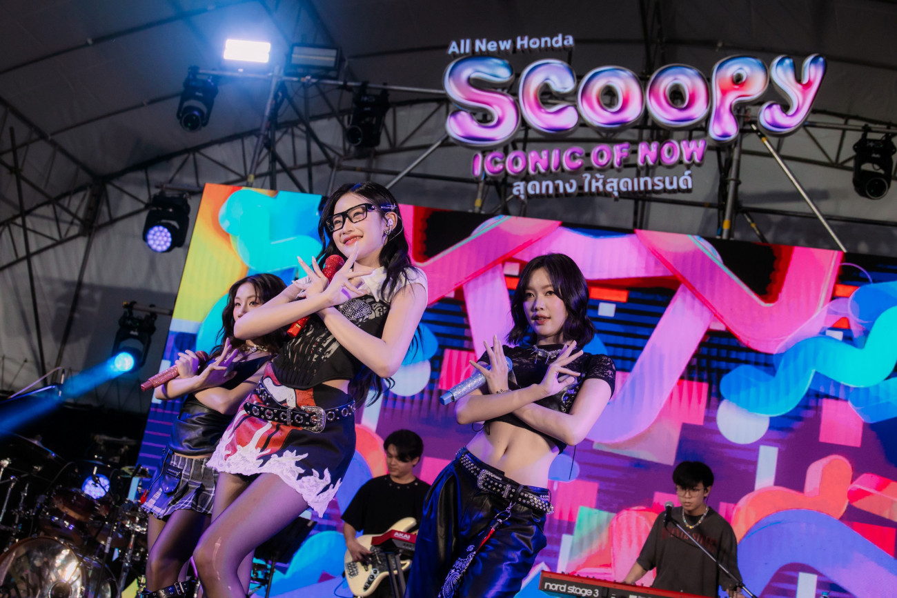 รถจักรยานยนต์ฮอนด้า เสิร์ฟความสนุกในงาน “SCOOPY iCONiC TOWN”  หนุ่มสาวชาวเหนือม่วนจอยแน่น ณ ลานเซ็นทรัลเฟสติวัล เชียงใหม่