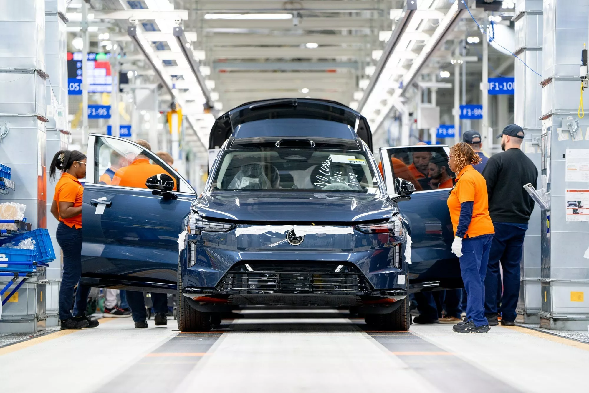 ภาษีนำเข้าส่อผลักดันให้ Volvo ผลิตรถรุ่นขายดีในอเมริกา
