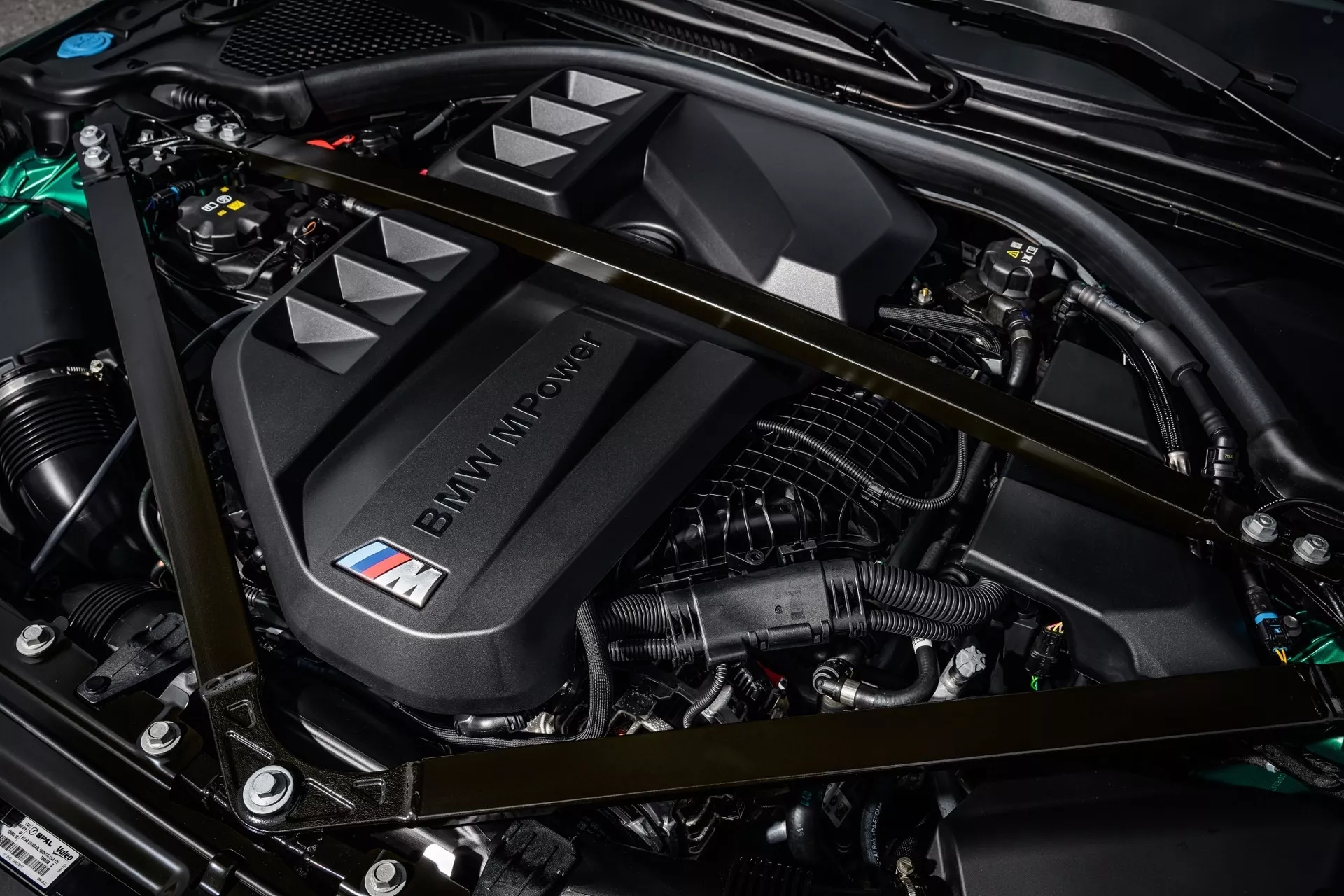 BMW M ยืนยันยังไม่เลิกใช้เครื่องยนต์ 6 สูบเรียงและ V8 แม้ Euro 7 ใกล้บังคับใช้ในปี 2026