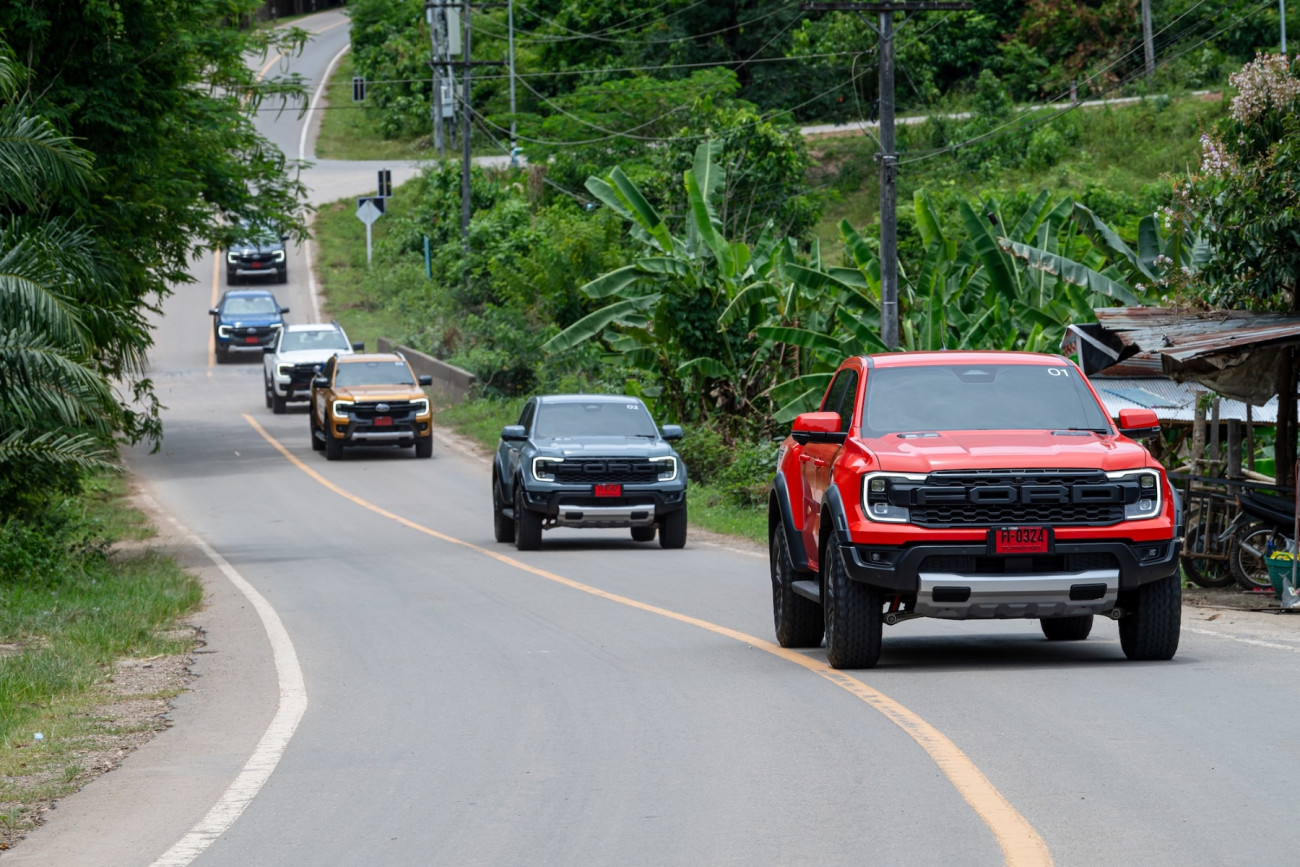 สัมผัสความแกร่งตัวจริง ฟอร์ด เรนเจอร์ 4x4 พร้อมลุยทุกภารกิจ  ดุดันทุกเส้นทางไม่ว่าทำงาน หรือออกทริปผจญภัย