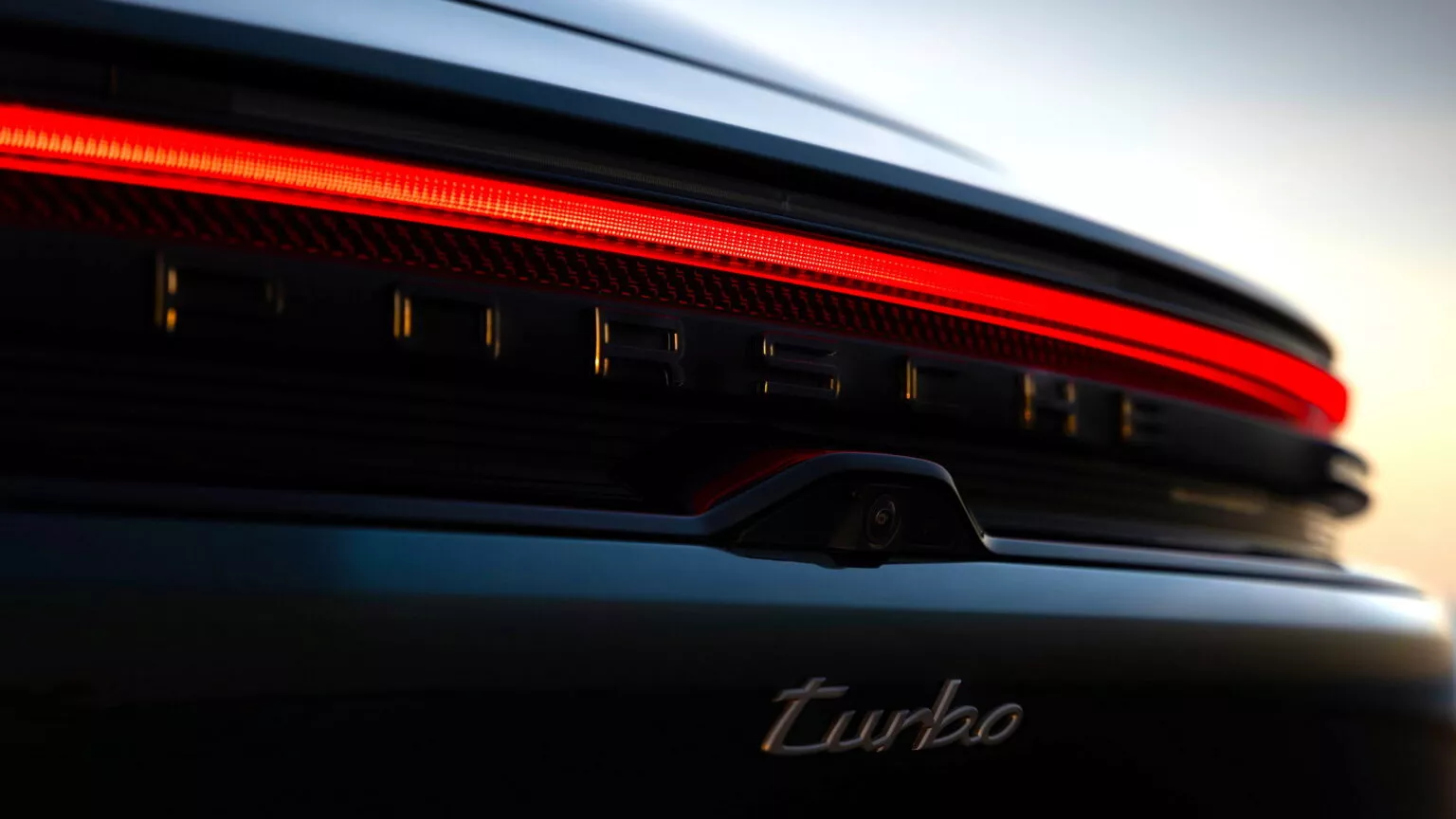 Porsche เร่งพัฒนา SUV ขนาดเล็กรุ่นใหม่ ขุมพลังเบนซิน-ไฮบริด รับมือยอดขายตก-ตลาด EV ซบเซา
