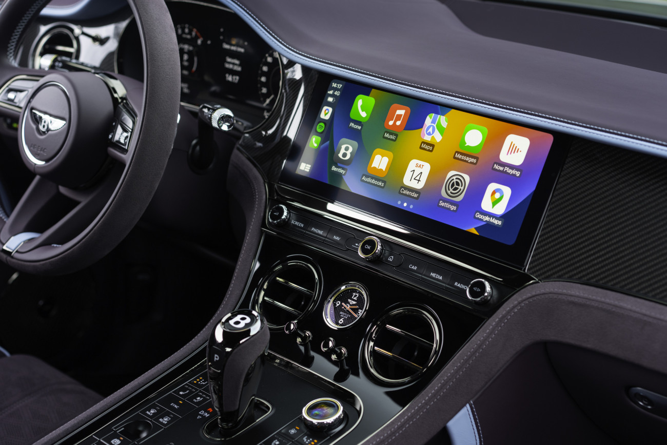 Bentley Continental GT Speed คว้ารางวัล 'Best of the Best' สาขาการตกแต่งภายในโดยนิตยสาร Robb Report