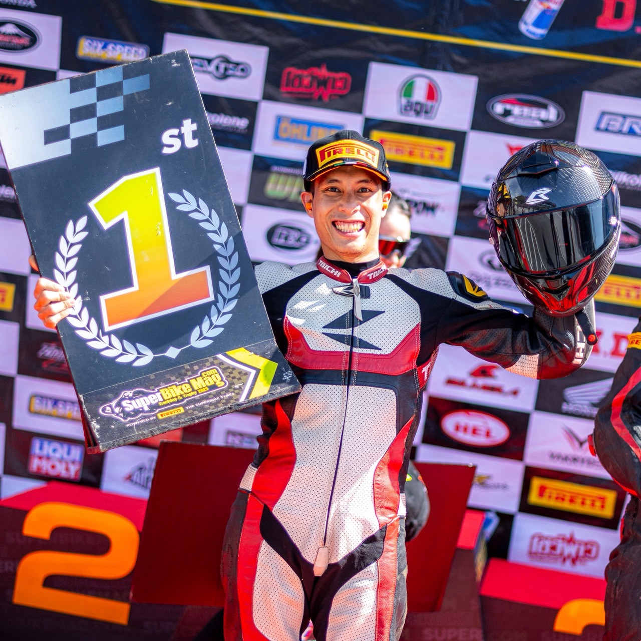 ม้วนเดียวจบ! ZONTES 368K คว้าแชมป์รุ่น Scooter 400cc Open  ในศึกสนามแข่งขัน SuperbikeMag. com Trackday & Trophy