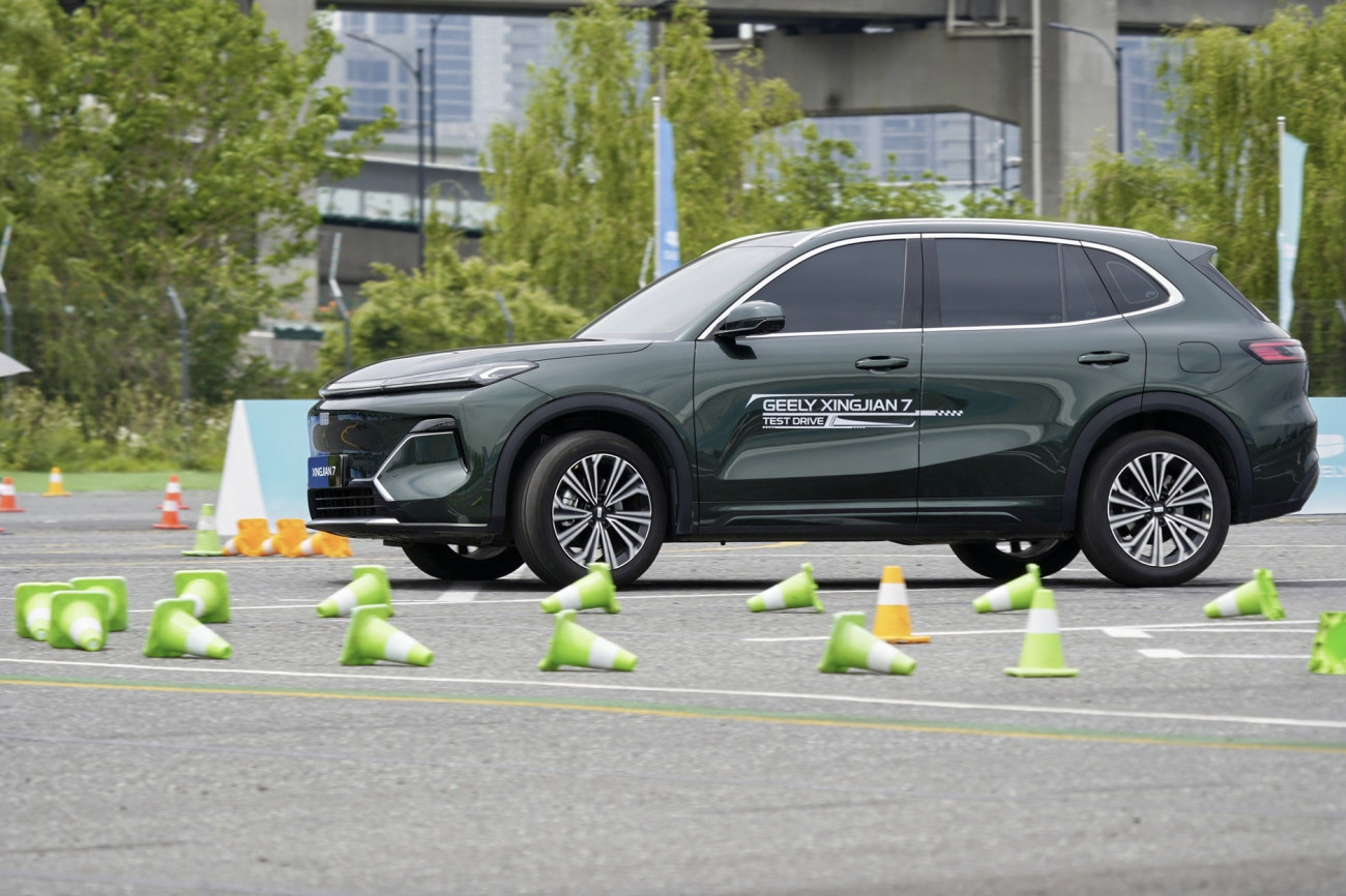 GEELY เปิดตัวระบบขับเคลื่อน EM Super Hybrid  มาตรฐานใหม่ของระบบปลั๊กอินไฮบริด