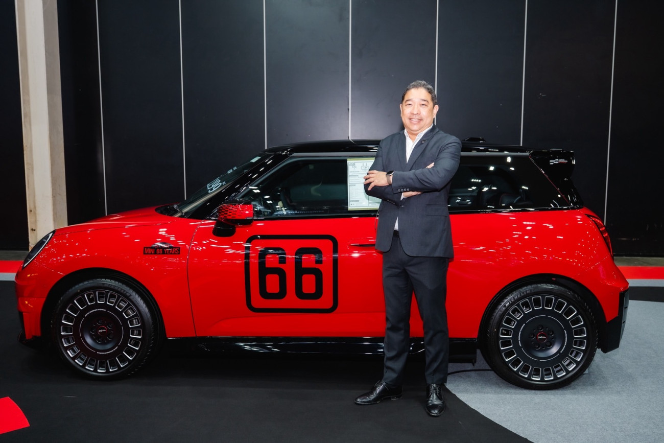 มินิ มิลเลนเนียม ออโต้ ร่วมฉลองครบรอบ 66 ปี รถยนต์ มินิ  นำชาว MINISTER เป่าเค้ก ที่งาน BIG MOTOR SALE 2025