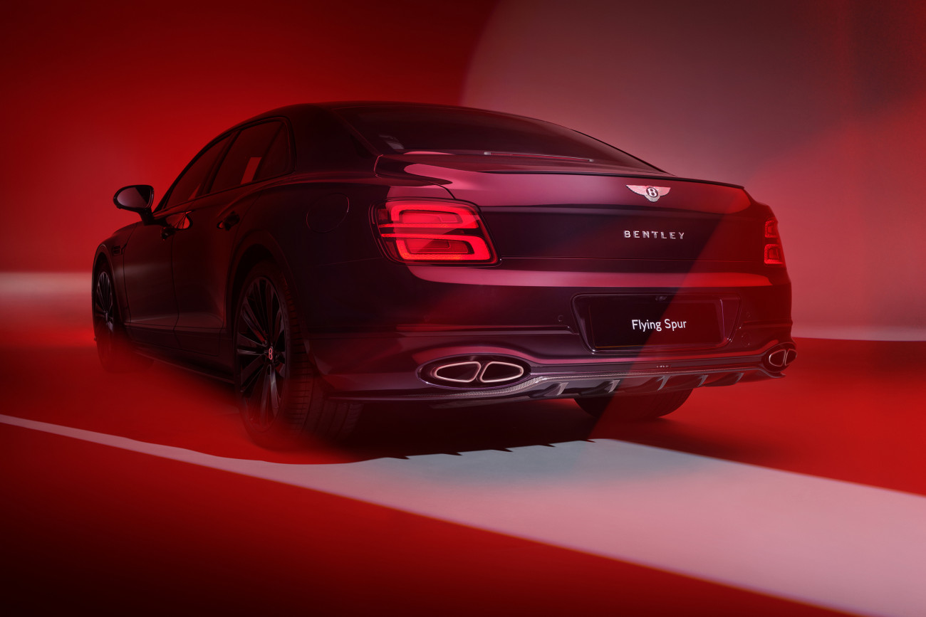 Bentley Continental GT – Flying Spur เจนล่าสุด จัดเต็มความสปอร์ตกับออปชัน Akrapovič ท่อไอเสียไทเทเนียมใหม่ที่จะมอบสัมผัสแห่งความเร้าใจ