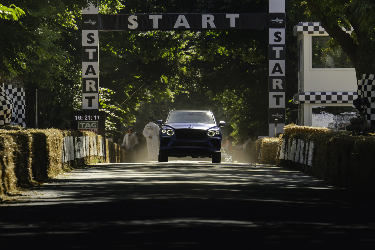 New Bentayga Speed ยนตรกรรมสมรรถนะสูงรุ่นใหม่ สร้างสถิติในงาน Goodwood Festival of Speed 2025