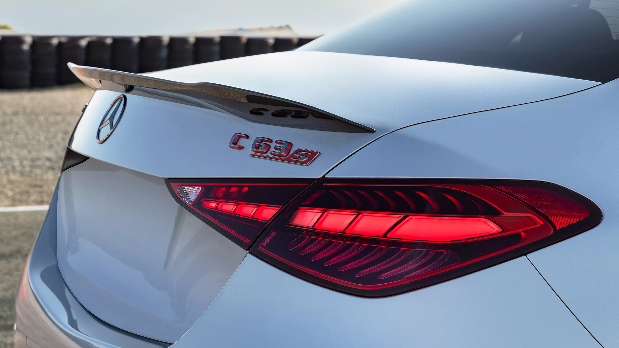 Mercedes V8 รุ่นใหม่ เสียงดังขึ้น เร่งสนุกขึ้น และประหยัดน้ำมันมากขึ้น