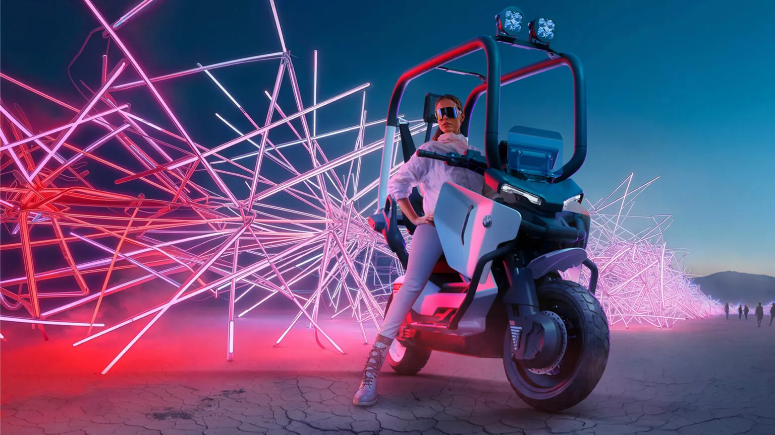 BMW ยกระดับความแปลกใหม่ของสกู๊ตเตอร์ด้วยคอนเซปต์ล่าสุด
