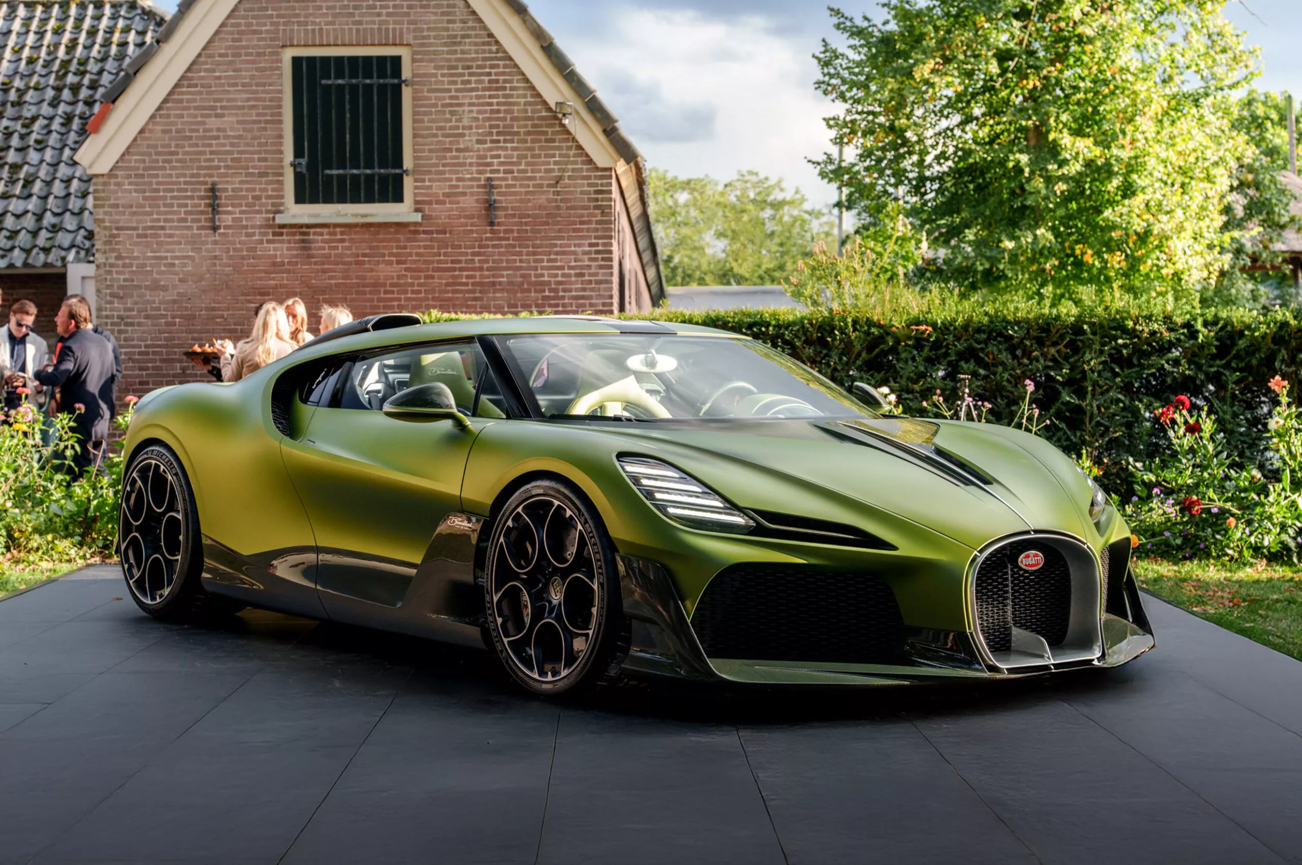 Bugatti Brouillard W16 สร้างตำนานบทใหม่ พา Chiron กลับมามีชีวิตอีกครั้ง