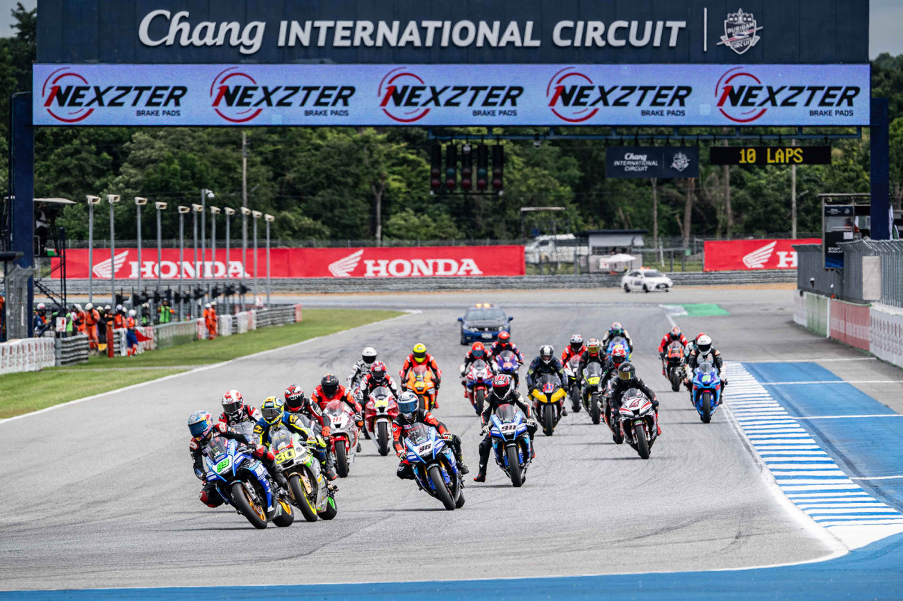 NEXZTER BRIC Superbike ดวลเดือด! "แสตมป์" คว้าชัยรุ่นใหญ่ “เบนซ์ เรซซิ่ง” ผงาดแชมป์สนาม 3