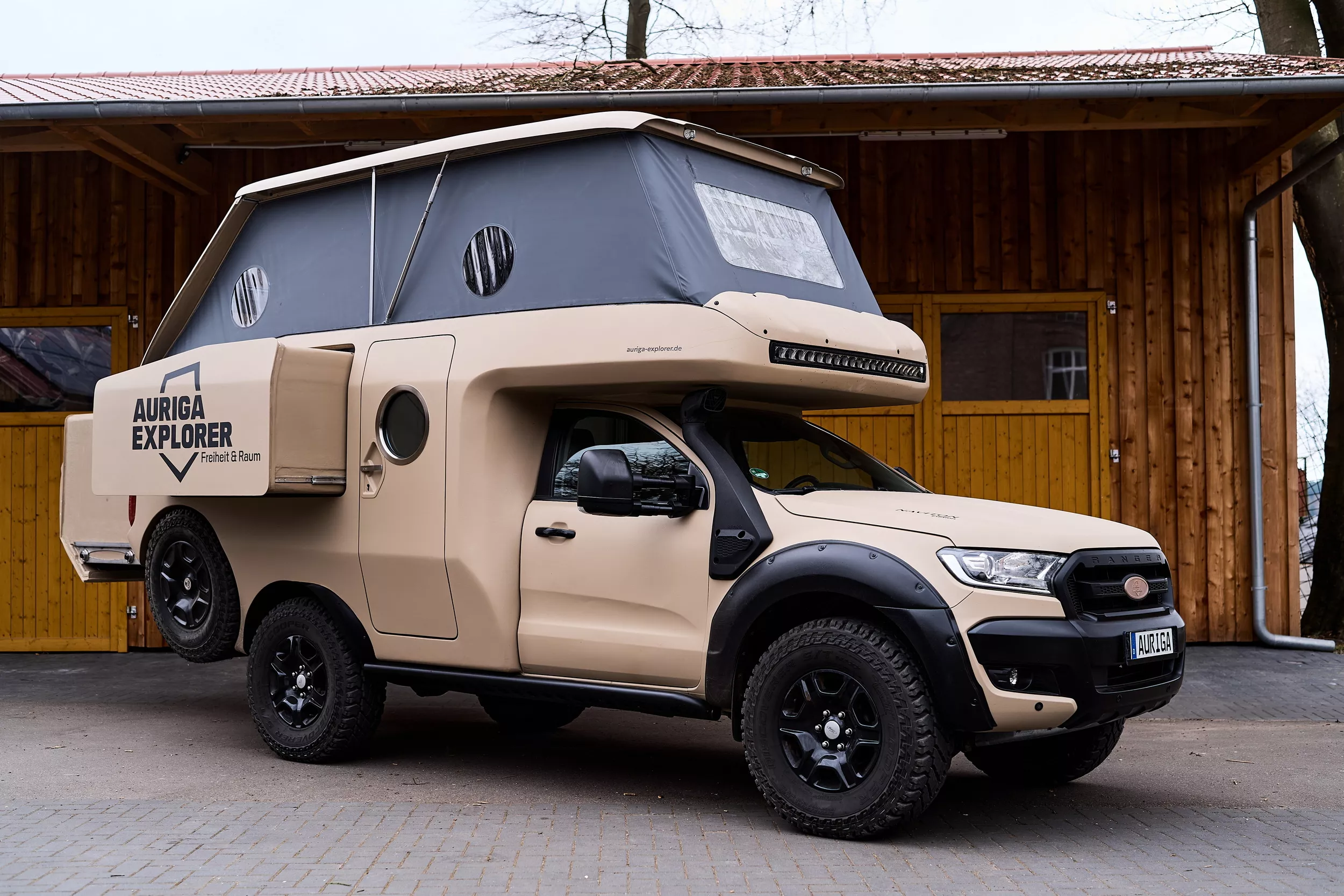 Ford Ranger แปลงร่างเป็นบ้านเคลื่อนที่ขยายได้ สุดล้ำจากเยอรมนี ที่แม้แต่ Cybertruck ยังดูธรรมดาไปเลย