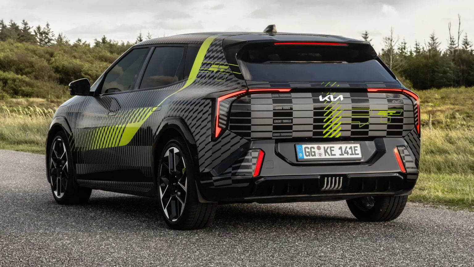 Kia EV4 GT ว่าที่คู่แข่ง Golf R พลังไฟฟ้าเต็มตัว เตรียมเปิดตัวปี 2026