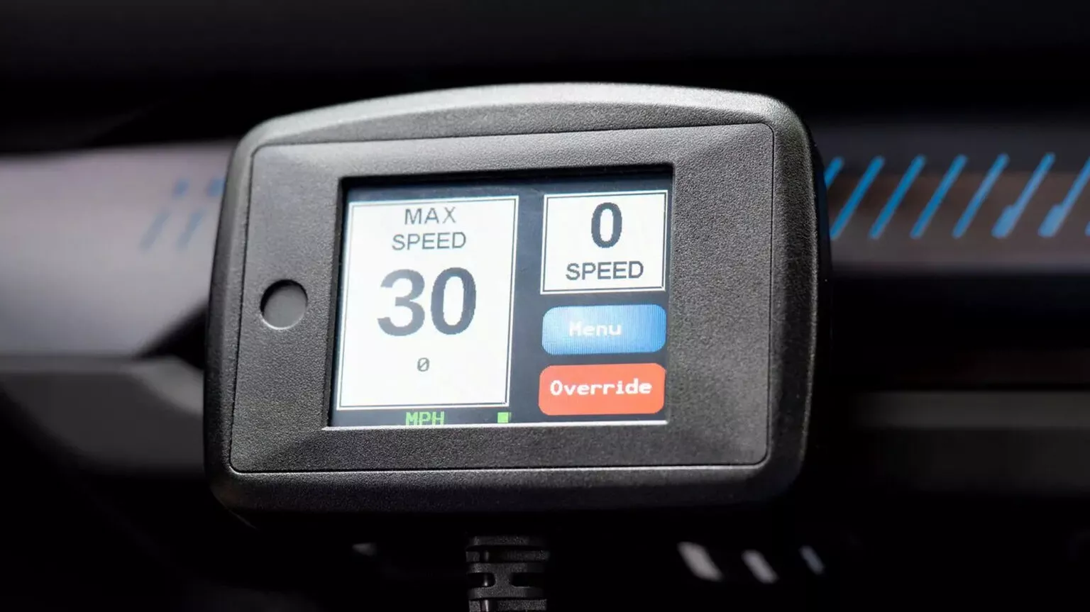 รัฐแอริโซนาผุดแนวคิด “กำไลข้อเท้าให้รถ” จำกัดความเร็วแทนการยึดใบขับขี่