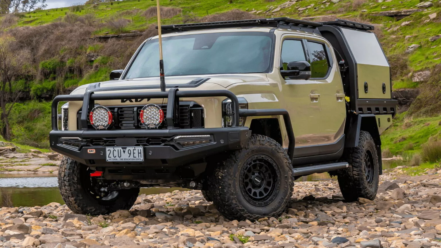 Kia Tasman เสริมลุคลุยจัดเต็มด้วยชุดแต่งออฟโรดจาก ARB พร้อมอุปกรณ์แคมป์ปิ้งครบชุด