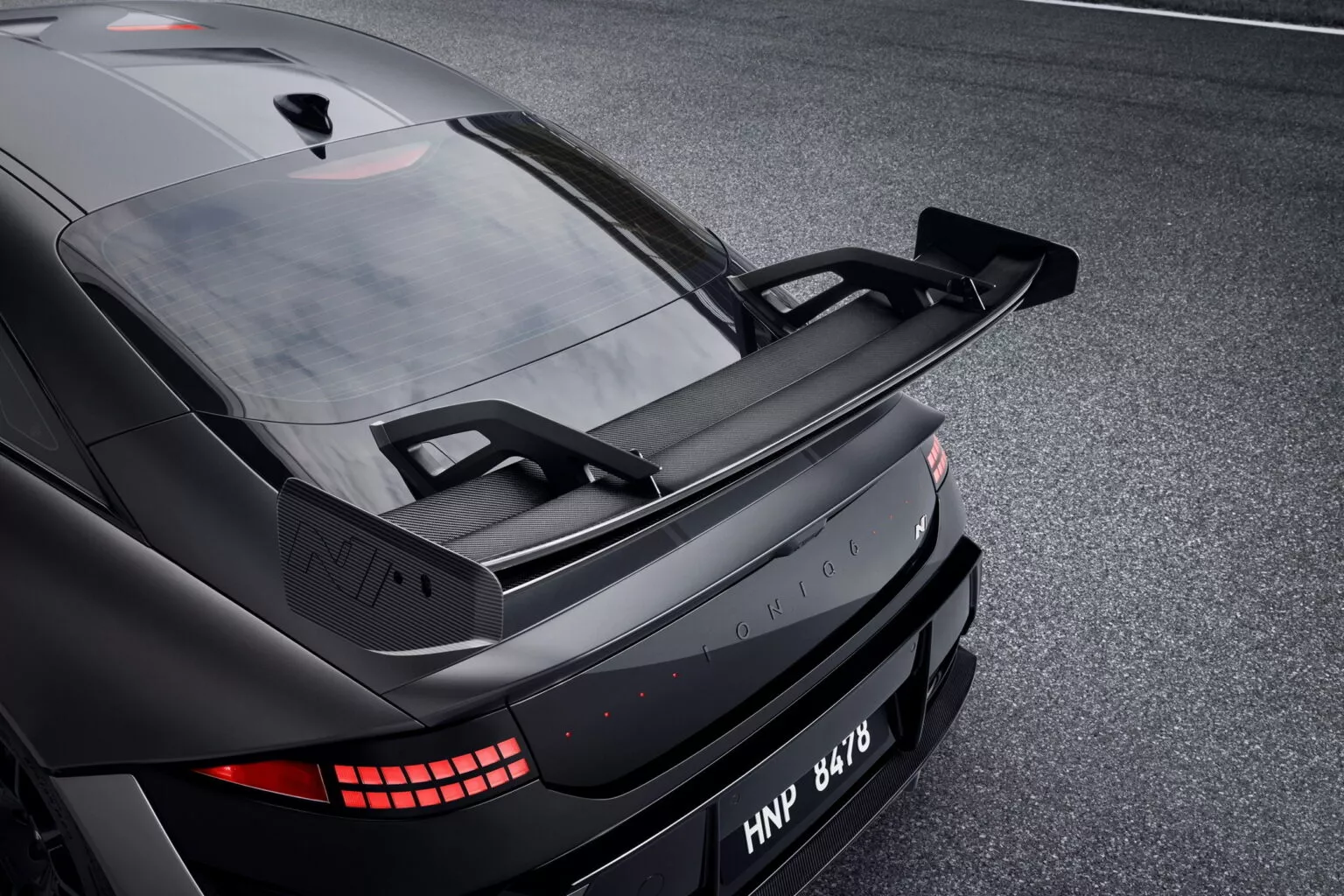 Hyundai เปิดตัวคาร์บอนคิตราคา 7,500 ดอลลาร์ เปลี่ยน Ioniq 6 N ให้สุดดุยิ่งกว่าเดิม