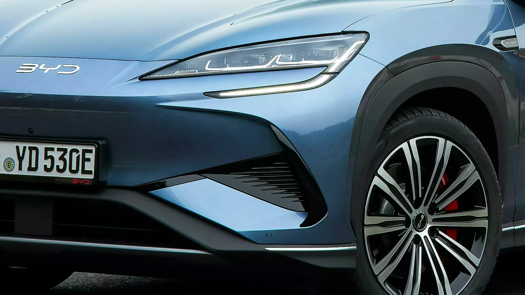 BYD ทะยานแซง Tesla ในยุโรป มียอดขายมากกว่าเกือบสามเท่า ขณะที่ Tesla ร่วงหนักเกือบ 50 เปอร์เซ็นต์