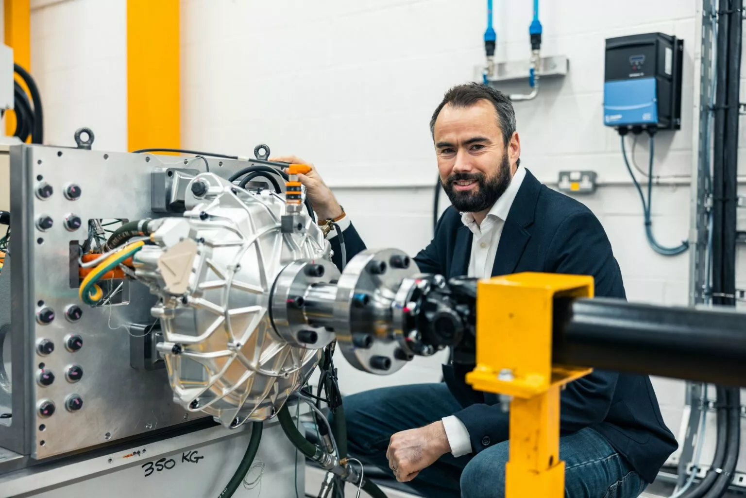 Mercedes เผยเทคโนโลยีมอเตอร์ไฟฟ้าใหม่ อาจทำให้เบรกหลังไม่จำเป็นใน EV รุ่นหน้า