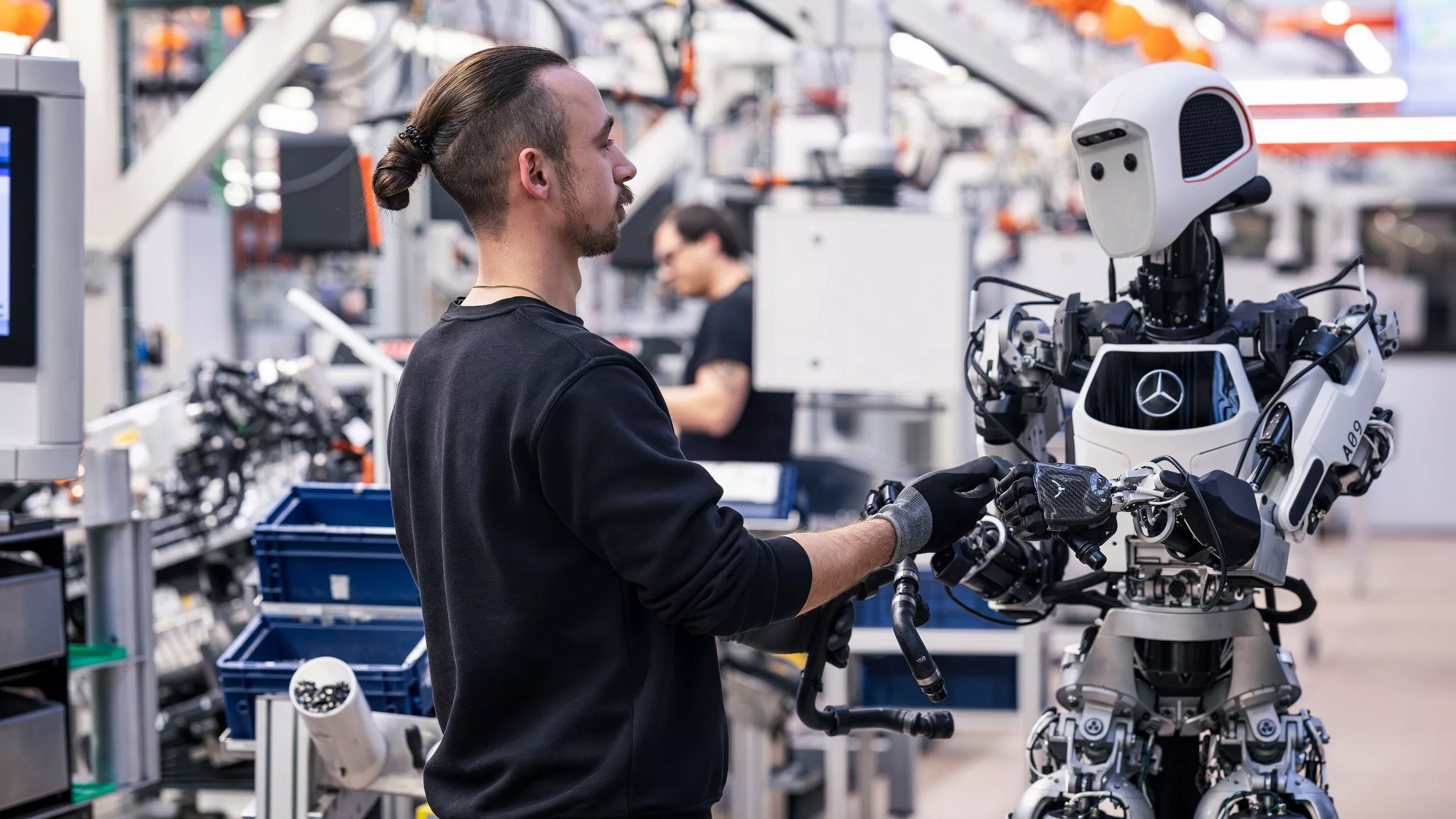 Mercedes-Benz-humanoid