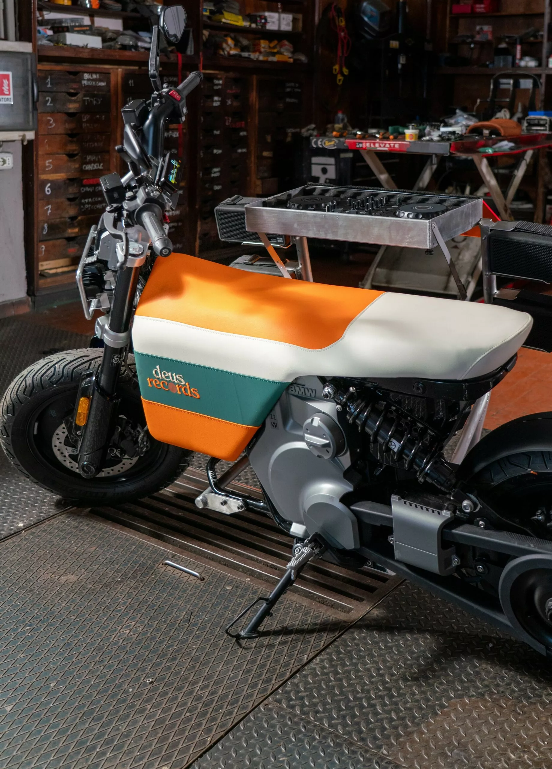 BMW Motorrad x Deus