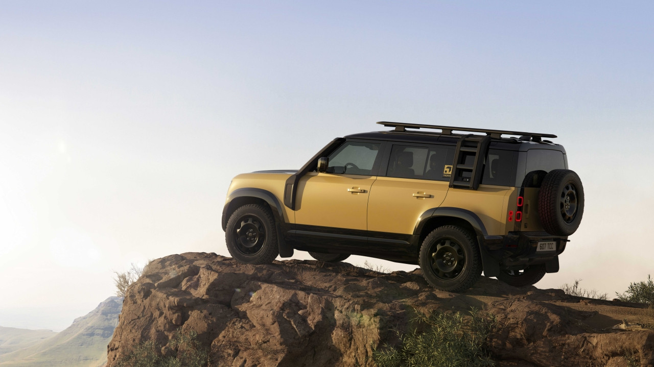 Land Rover Defender 110 Trophy Edition