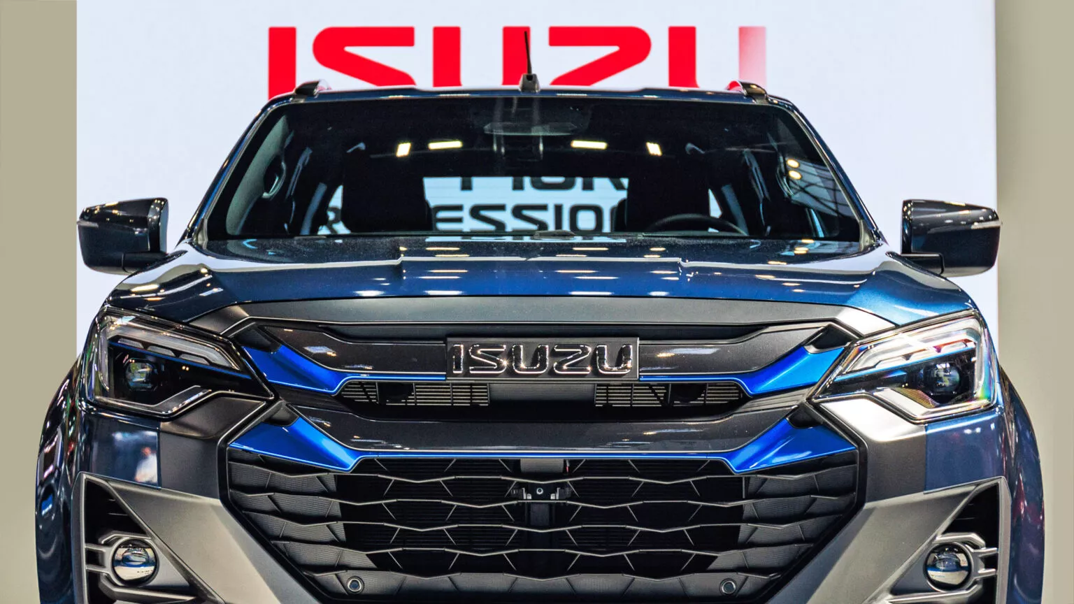 D-Max EV