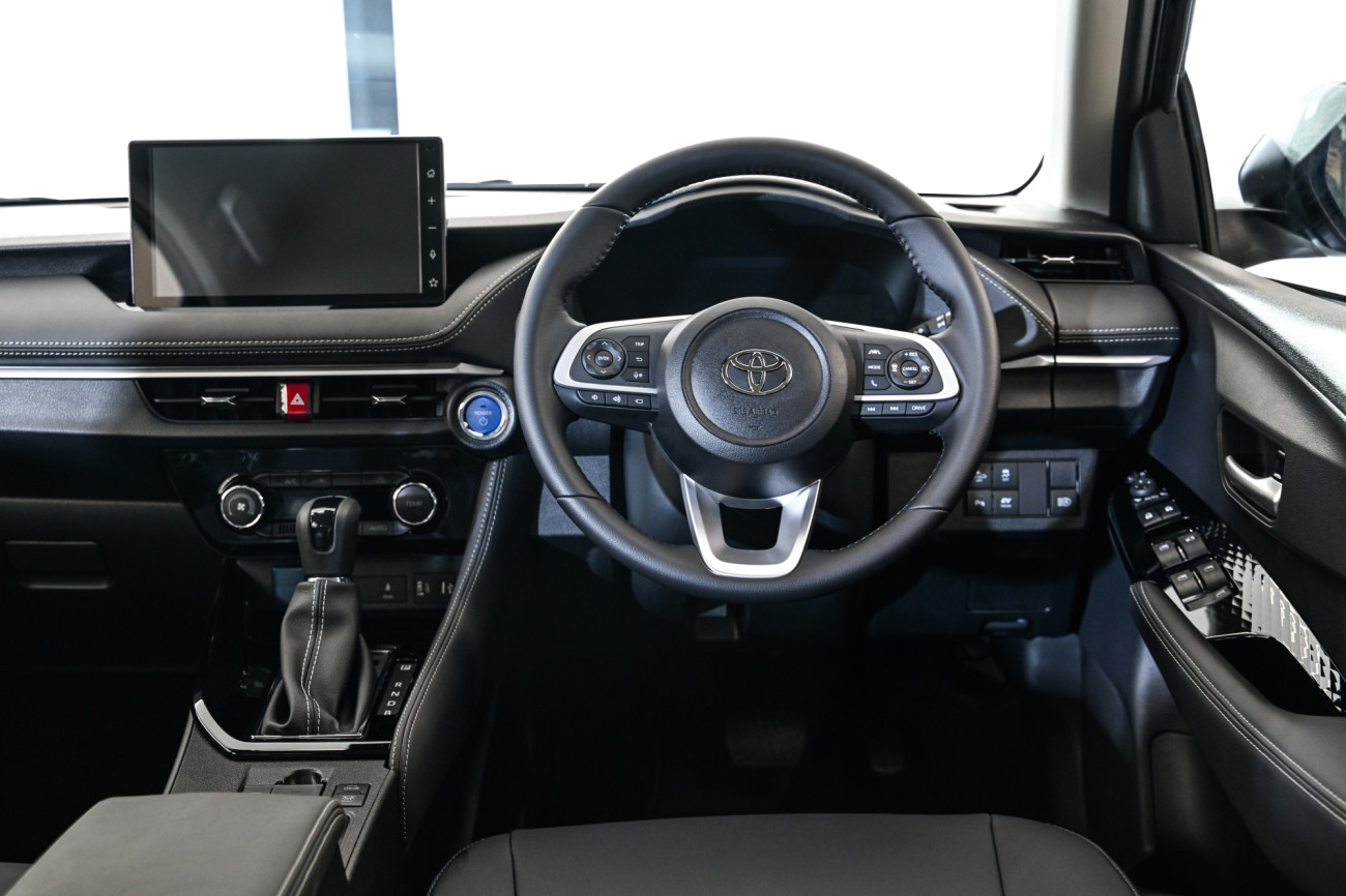 TOYOTA NEW YARIS ATIV HEV