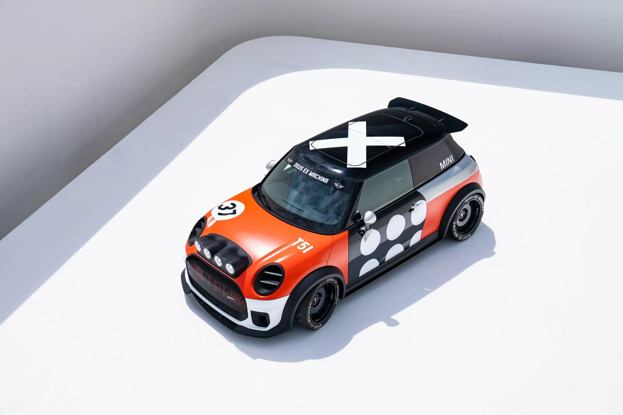 Mini